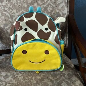 Toddler skip hop, giraffe backpack